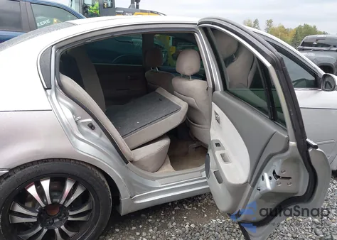 2005 Nissan Altima 2.5 S из США, поврежденный, VIN 1N4AL11D35C198216